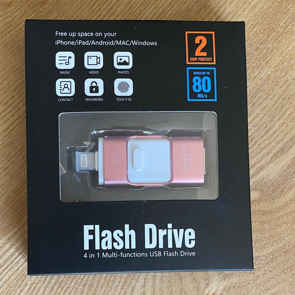 Andis Rose Gold USB Flash Drive